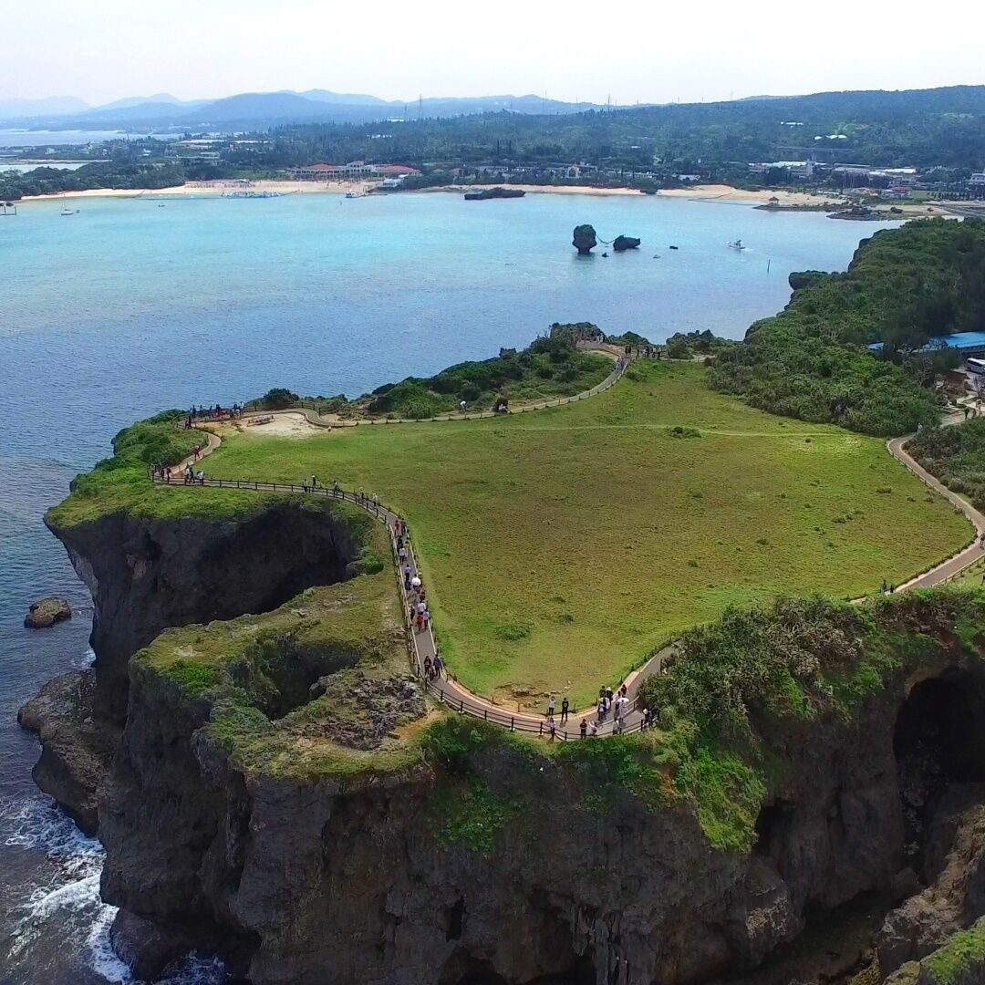 오키나와 북부투어 만좌모 해안 절벽 전경 출처 마이리얼트립